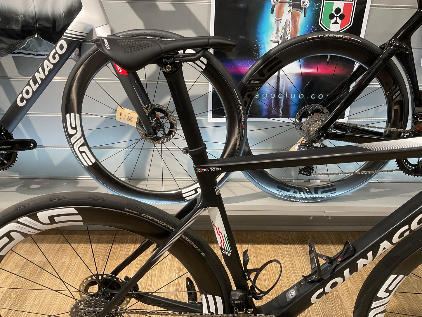 COLNAGO V4RS