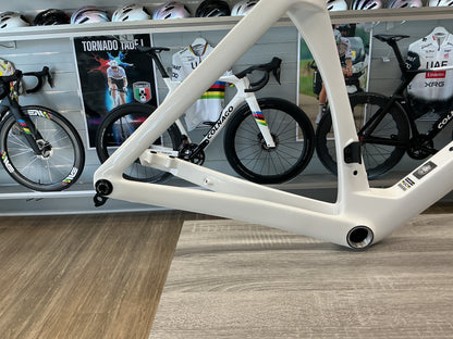 KIT TELAIO Y1RS TG M COLORAZIONE YSWW NUOVO