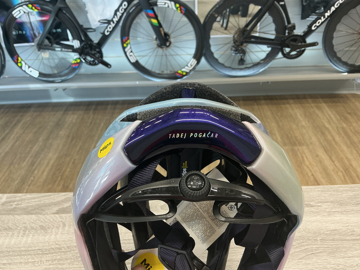 CASCO MET TRENTA 3K CARBON TADEJ POGAČAR