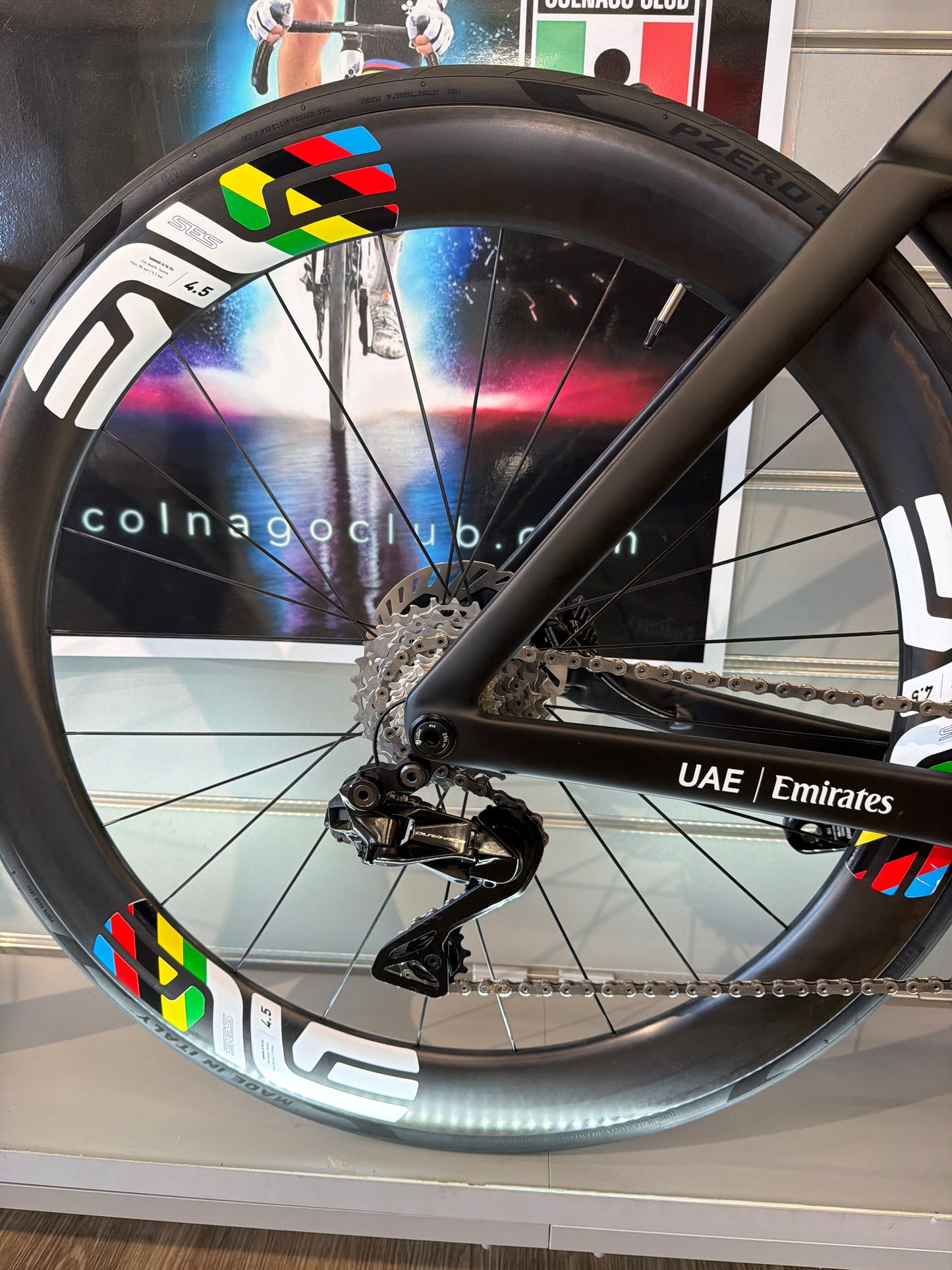 COLNAGO Y1RS M WORLD CHAMPION COLOR