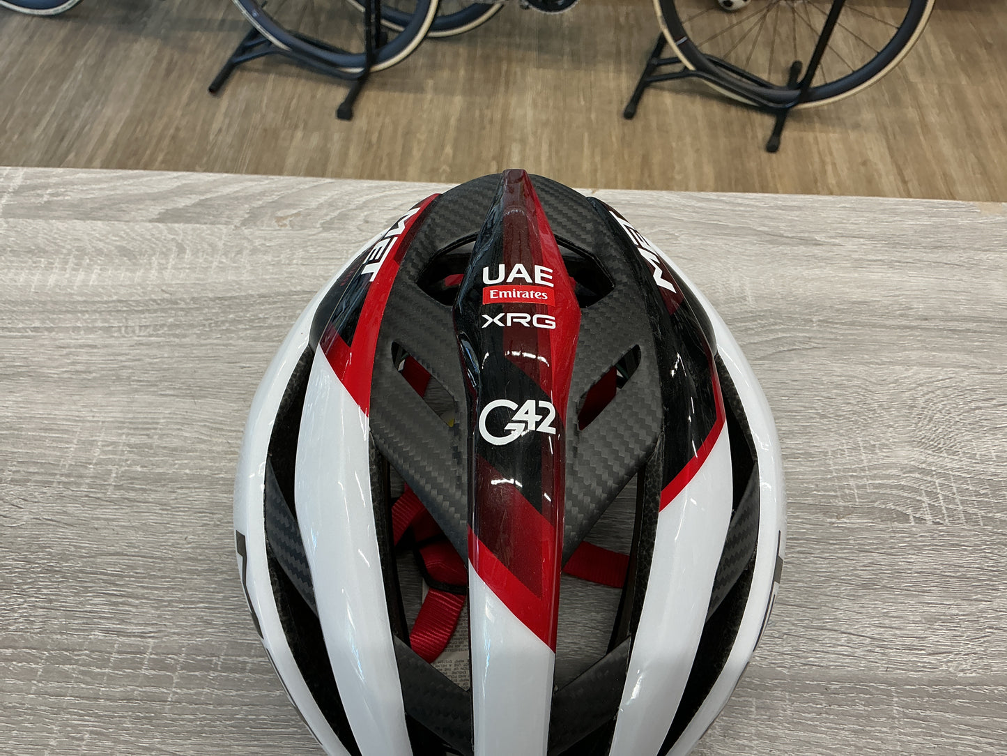 CASCO MET TRENTA 3K CARBON UAE