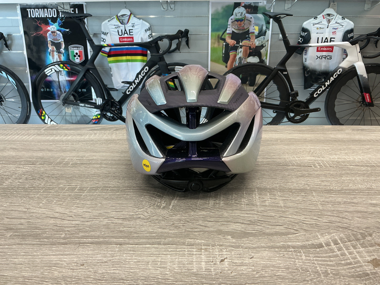 CASCO MET TRENTA 3K CARBON TADEJ POGAČAR