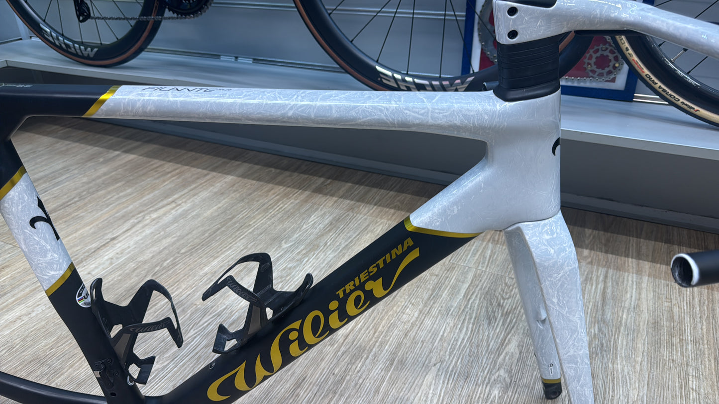 Wilier Filante Srl 2024 usato  kit telaio e manubrio misura M 101/42
